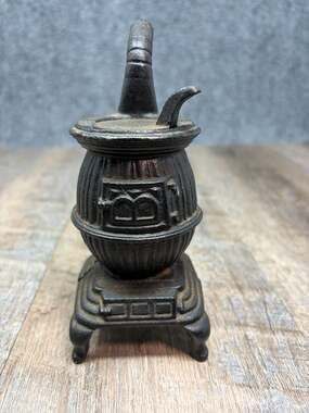 Vintage John Wright Cast Iron Miniature Pot Belly Stove Sample/ Doll-5.75” tall